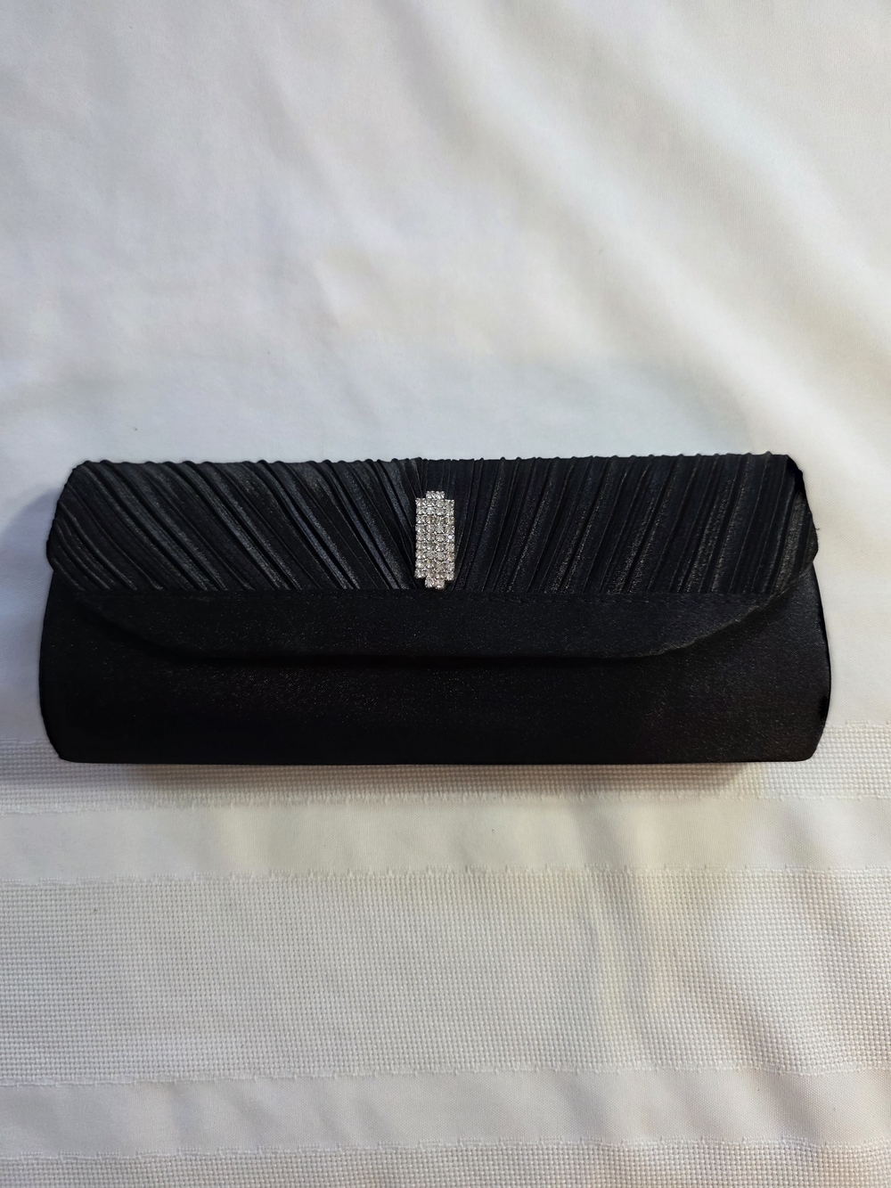 Elegant Black Evening Clutch with Rhinestone Accent And Removable Chain